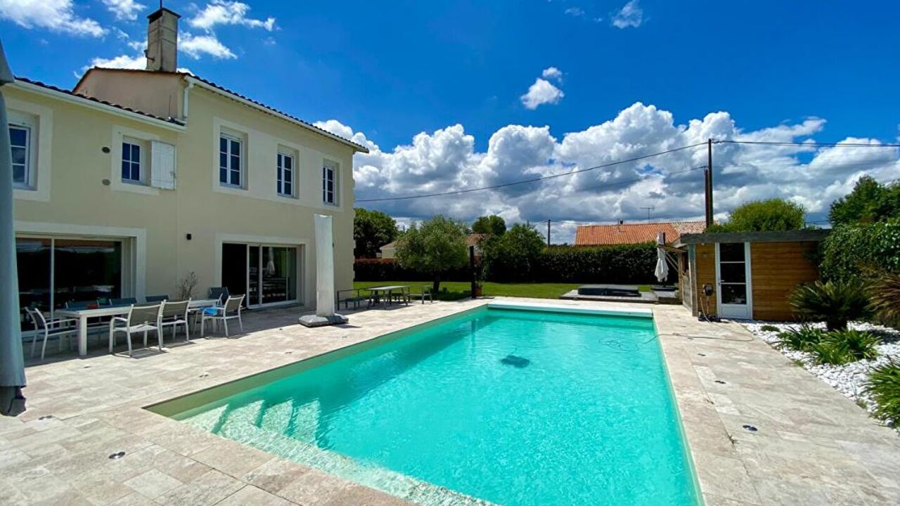 maison 10 pièces 344 m2 à vendre à Ludon-Médoc (33290)