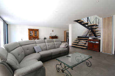 Appartement 6 pièces 370000 €