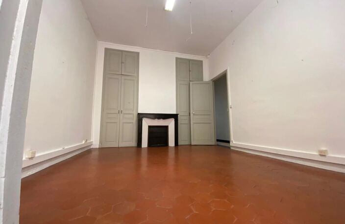 Perpignan WILSON t3 / 4 dans immeuble bourgeois cour de 50m2 — photo 2