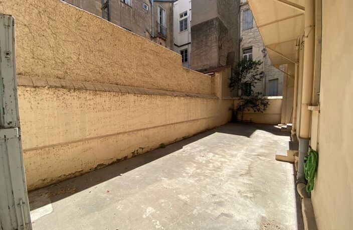 Perpignan WILSON t3 / 4 dans immeuble bourgeois cour de 50m2 — photo 3
