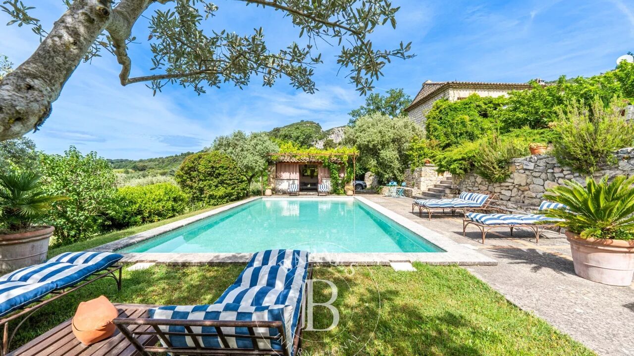 maison 11 pièces 320 m2 à vendre à Lourmarin (84160)