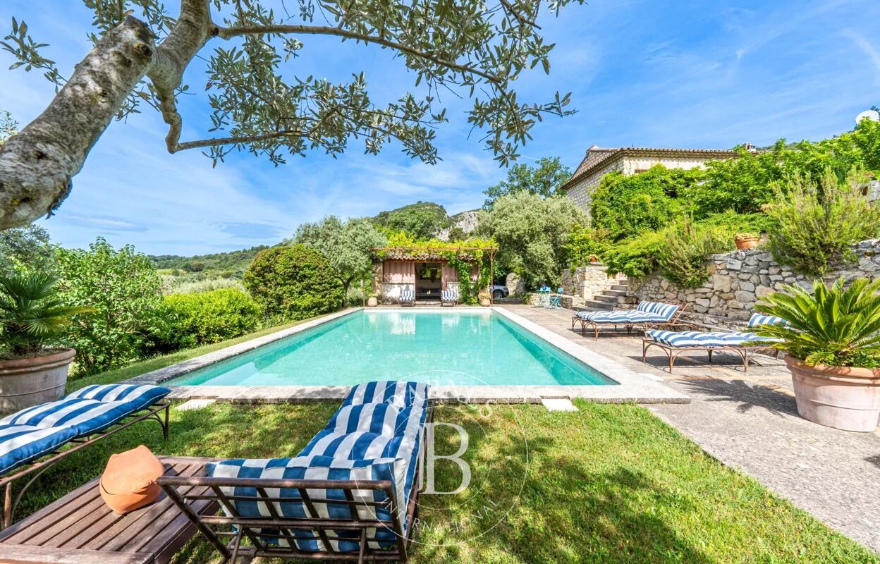 maison 11 pièces 320 m2 à vendre à Lourmarin (84160)