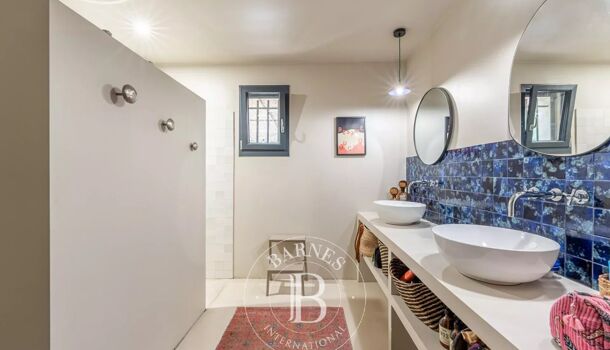 Villa / Maison 11 pièces  à vendre Lourmarin 84160