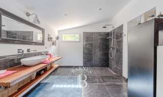 Maison 11 Pièces 320 m² à vendre à Lourmarin (84160)