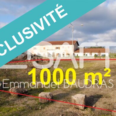 Terrain 1045 m²