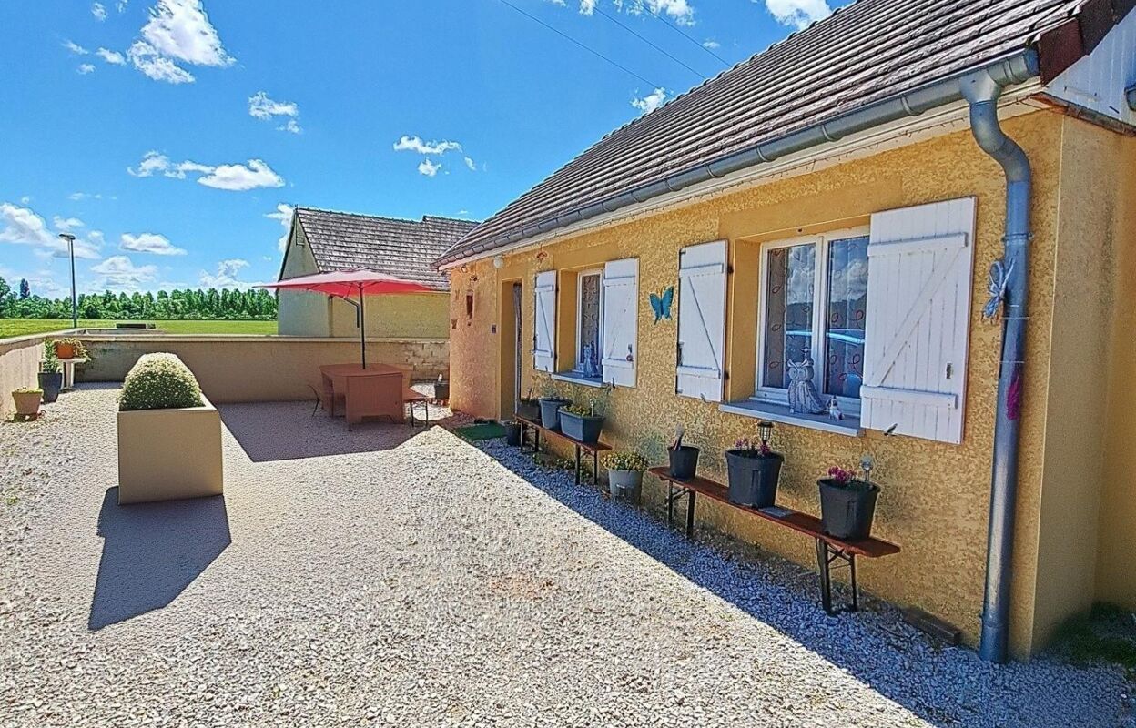 maison 4 pièces 81 m2 à vendre à Petit-Noir (39120)