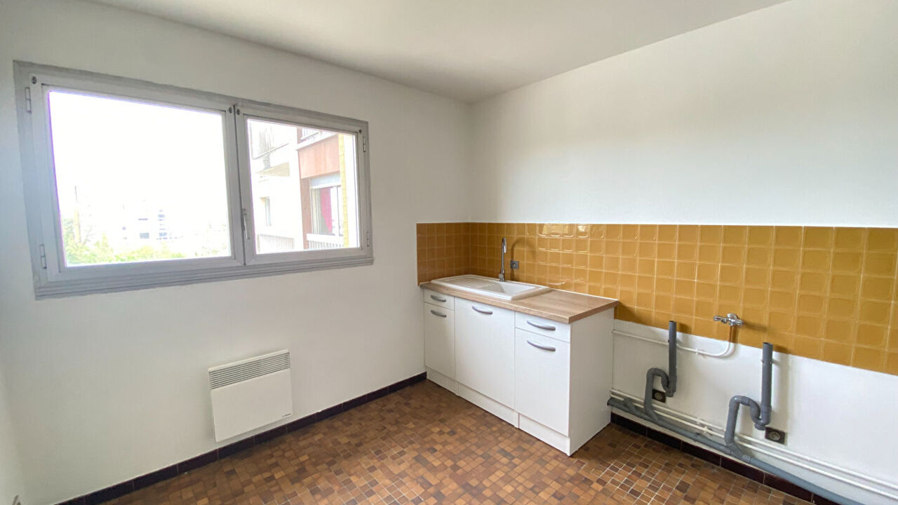 appartement 3 pièces 70 m2 à louer à Châteauroux (36000)