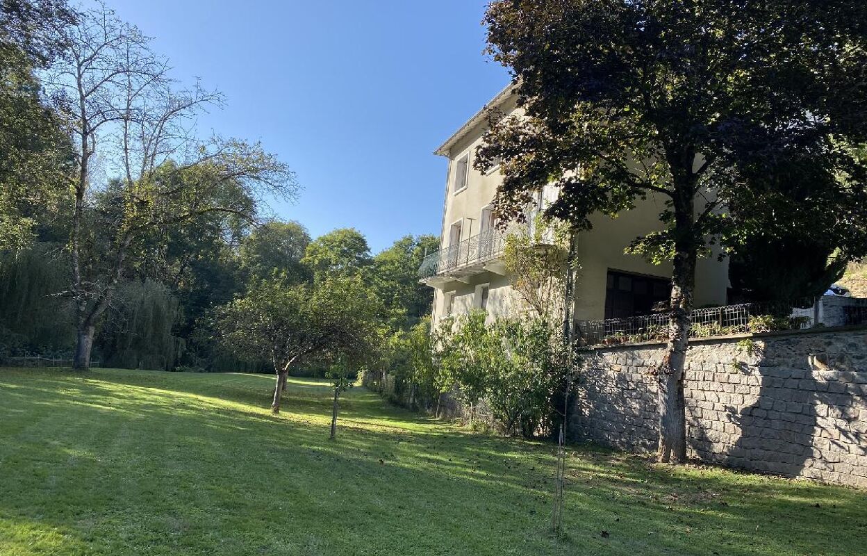 maison 8 pièces 165 m2 à vendre à Pierre-Buffière (87260)