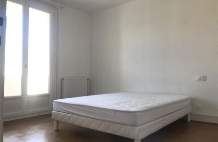 Vente appartement 4 pièces 87 m² Agen (47000) — photo 3