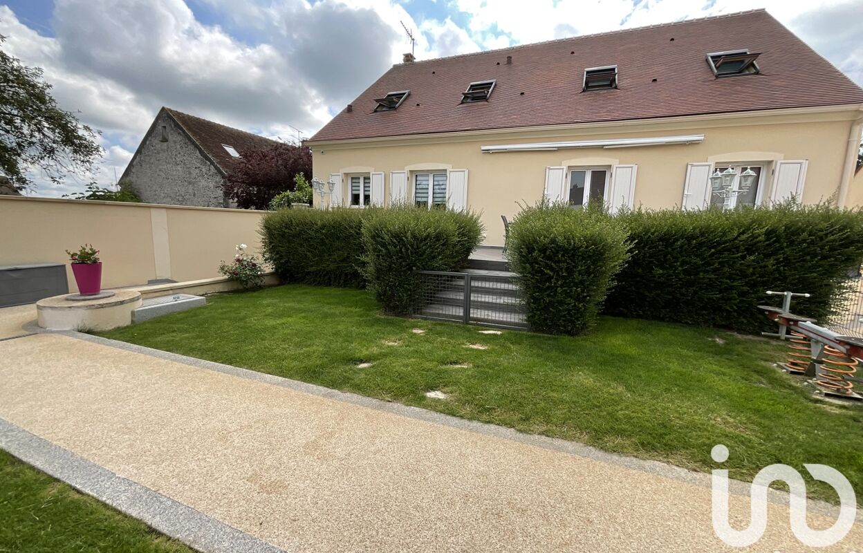 maison 8 pièces 194 m2 à vendre à Rozay-en-Brie (77540)