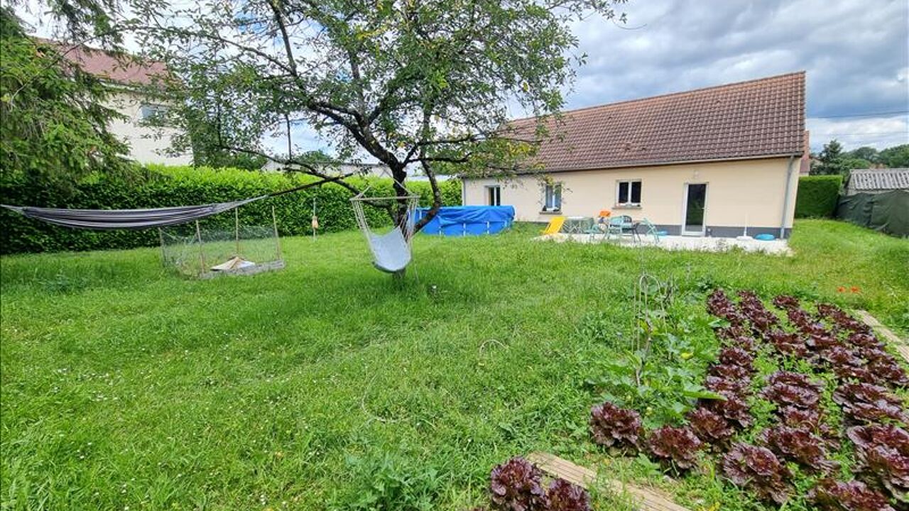 maison 5 pièces 98 m2 à vendre à Mehun-sur-Yèvre (18500)