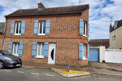 Maison 5 pièces 915 €