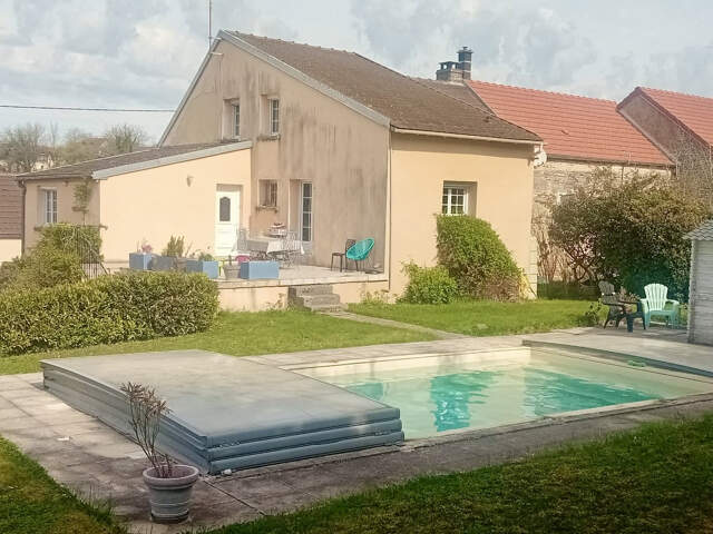 JOLIE MAISON PROCHE MONTBARD — photo du bien