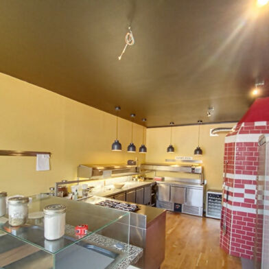 Commerce  154000 €