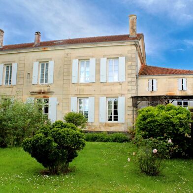 Maison 12 pièces 499000 €