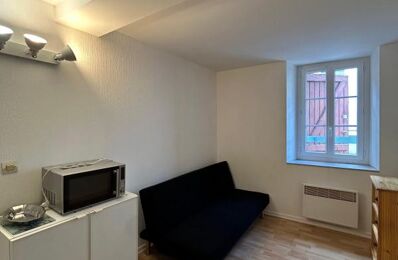 location appartement 262 € CC /mois à proximité de Saint-Germé (32400)