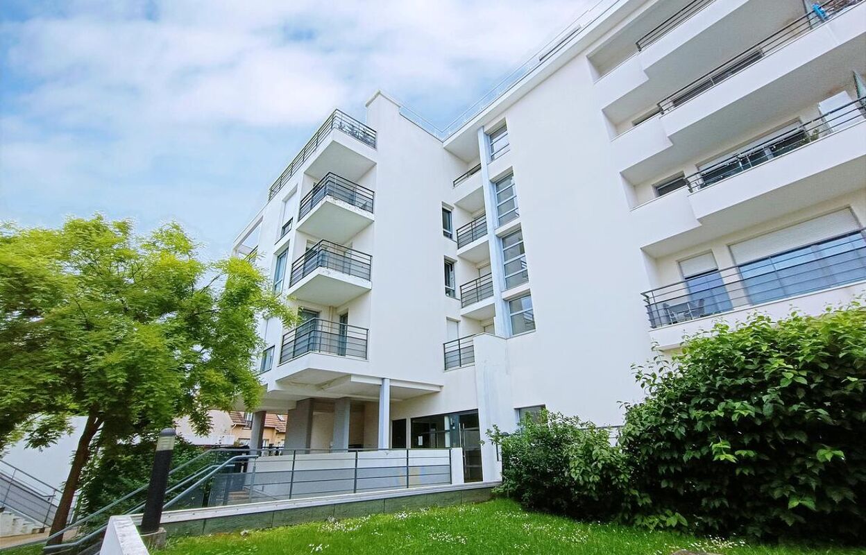 appartement 2 pièces 47 m2 à vendre à Saint-Michel-sur-Orge (91240)