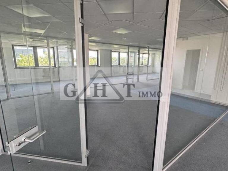 BUREAUX 400 M² A LOUER SAINT DENIS — photo 1