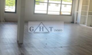 Local industriel  390 m² à vendre à Neuilly-sur-Marne (93330)