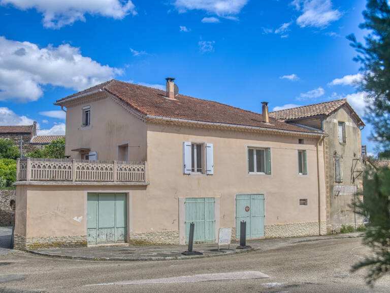 Maison de Village T6 avec Local et Jardin — photo 1
