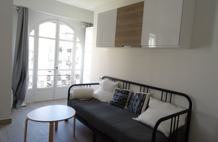 APPARTEMENT DIVISE EN 4 STUDIOS — photo 2