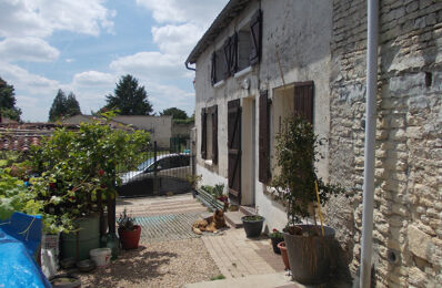 vente maison 129 600 € à proximité de Boutiers-Saint-Trojan (16100)