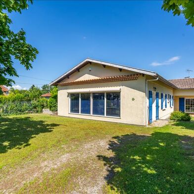 Maison 5 pièces 337600 €