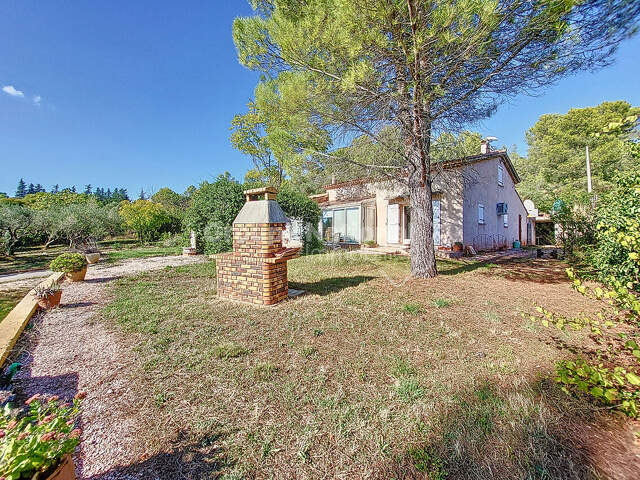 CARNOULES : maison de 6 pièces (189 m²) à vendre — photo du bien