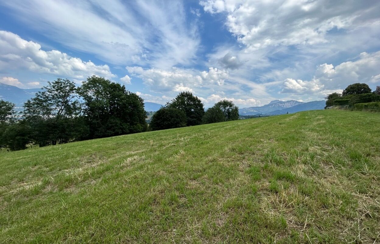 terrain  pièces 600 m2 à vendre à La Motte-Servolex (73290)