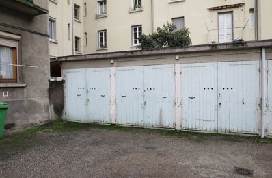 garage  pièces 13 m2 à louer à Grenoble (38000)