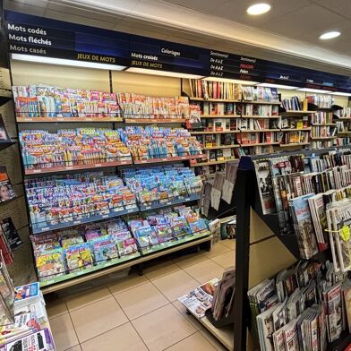 Commerce 2 pièces 327800 €