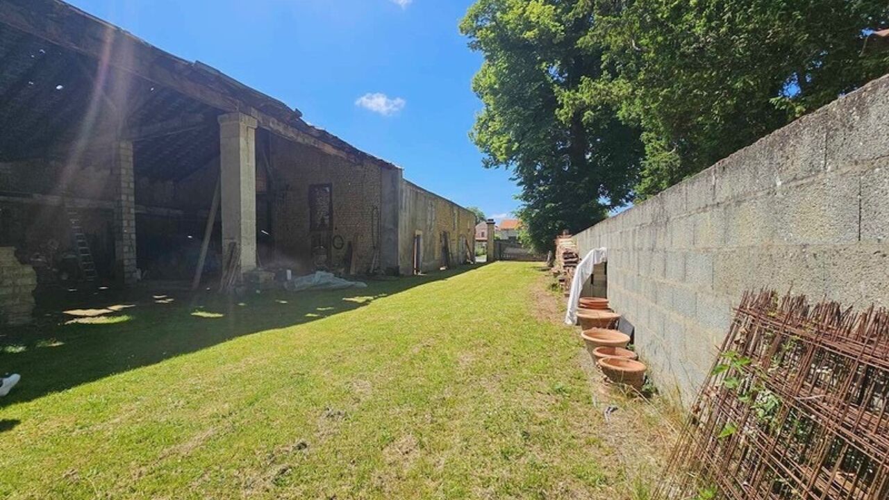 maison 3 pièces 290 m2 à vendre à Saint-Georges-du-Bois (17700)