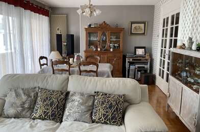 Appartement 4 pièces 220500 €