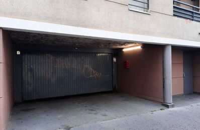 location garage 60 € CC /mois à proximité de Saint-Priest (69800)