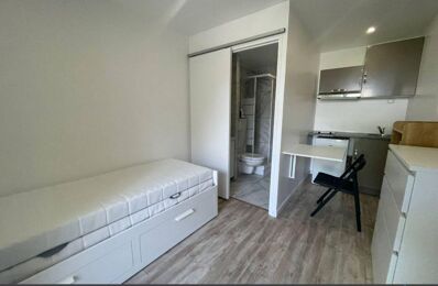 location appartement 650 € CC /mois à proximité de Issou (78440)