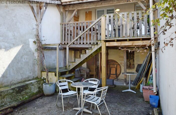 Belle maison de ville en pierre — photo 3