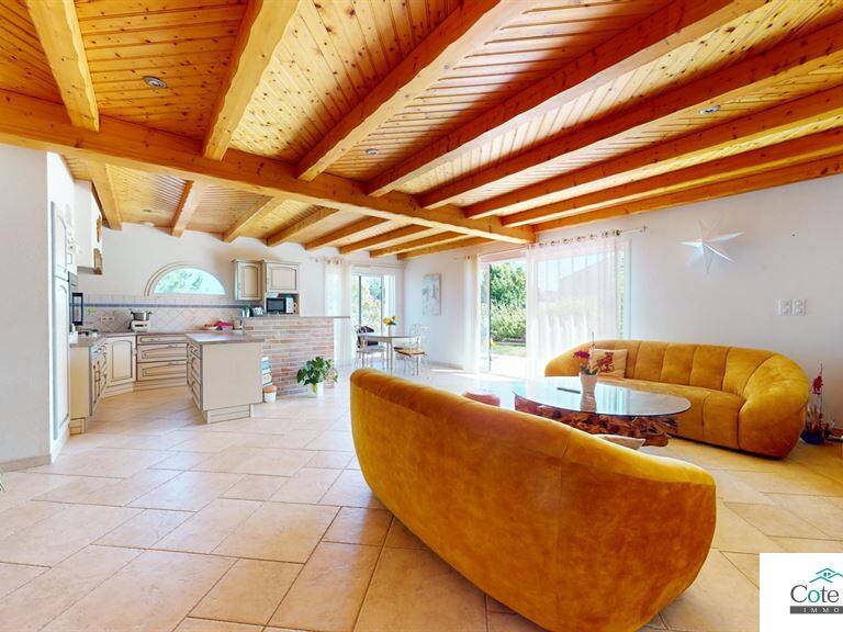 Maison 5 pièces avec grand garage. — photo 1