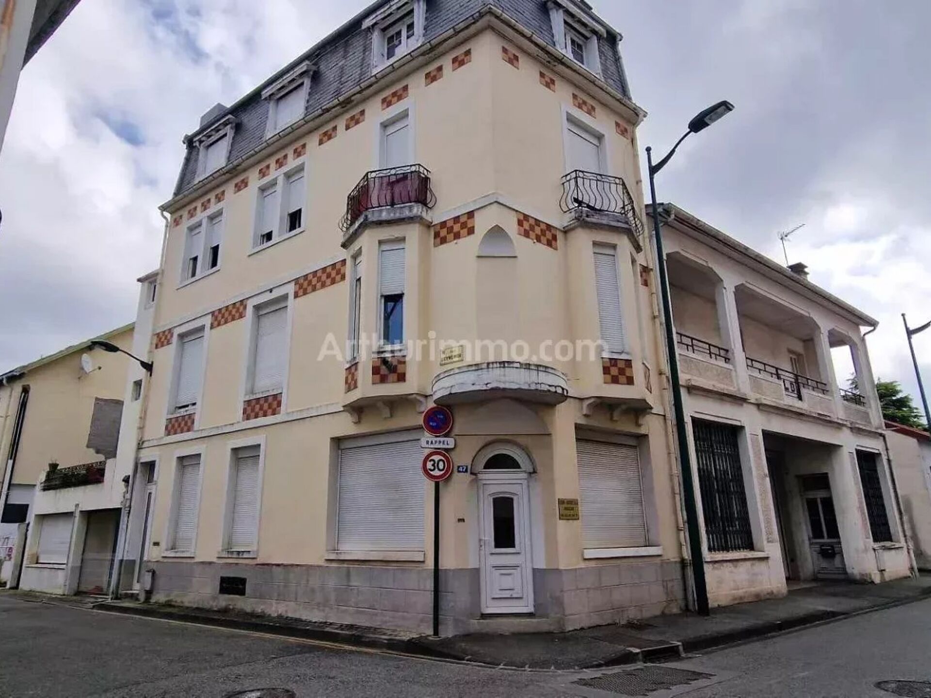 Vente Appartement 37m² 2 Pièces à Lourdes (65100) - Arthurimmo