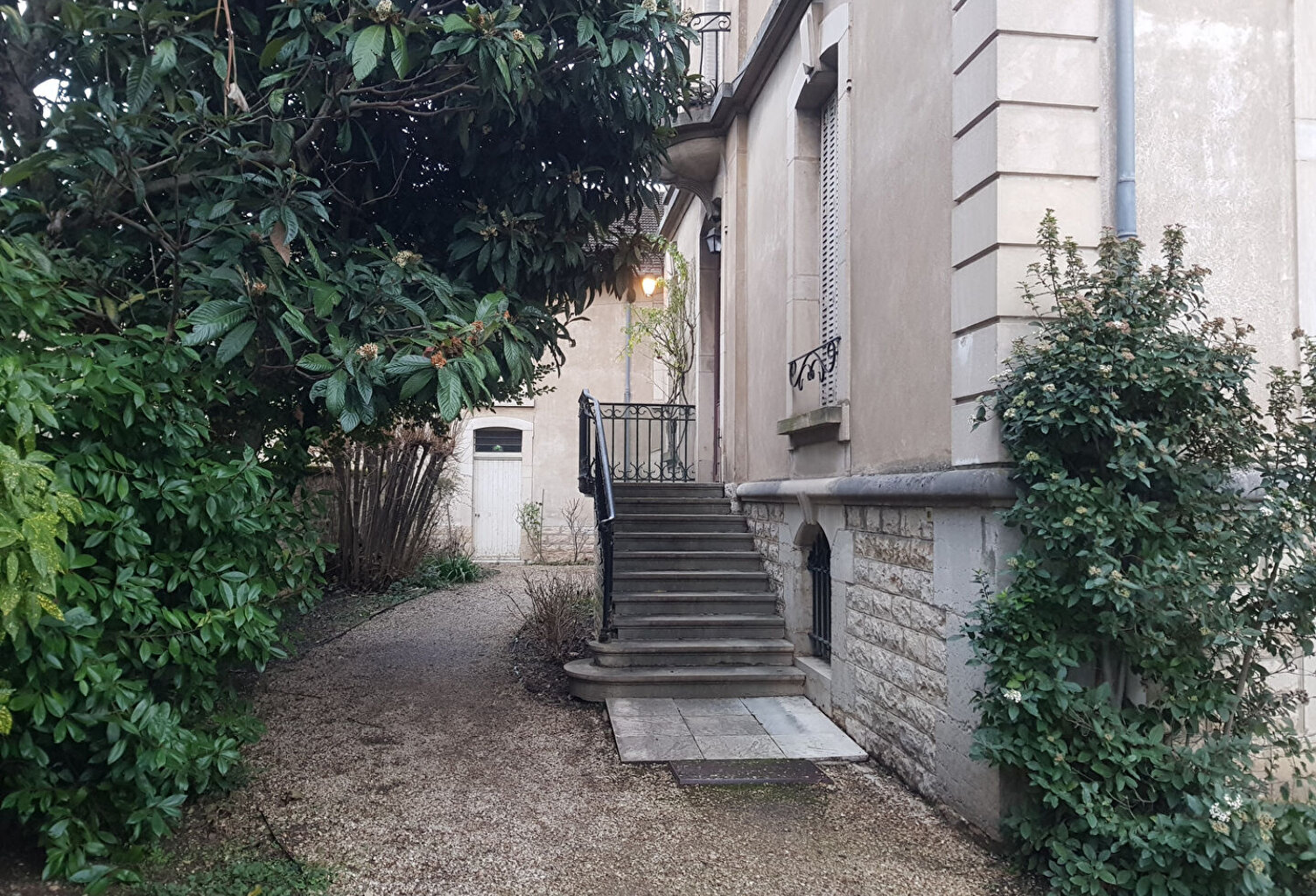 CO-EXCLUSIVITE. Hôtel particulier BEAUNE — photo 1