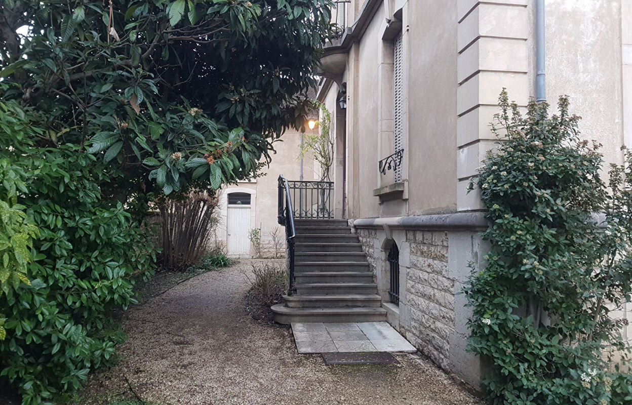 maison 12 pièces 400 m2 à vendre à Beaune (21200)