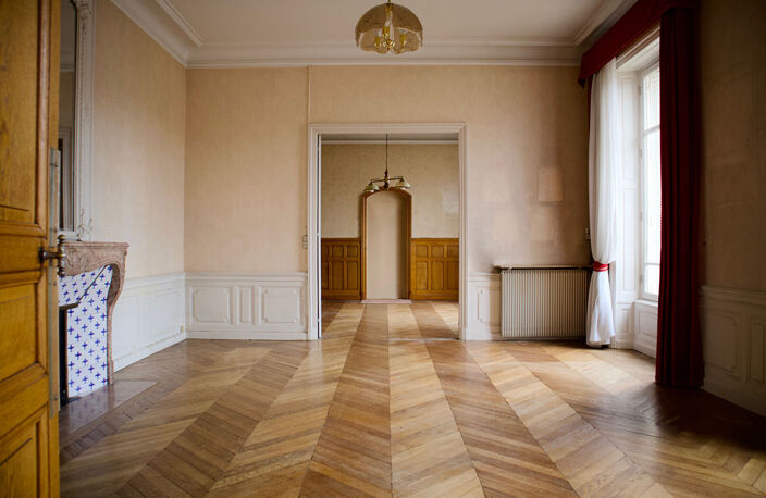 CO-EXCLUSIVITE. Hôtel particulier BEAUNE — photo 2