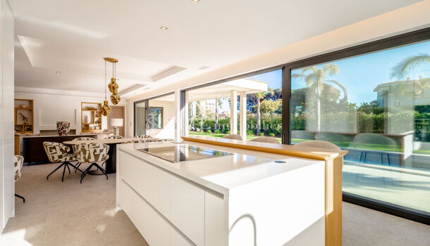 Villa / Maison 5 pièces  à vendre Sainte-Maxime 83120