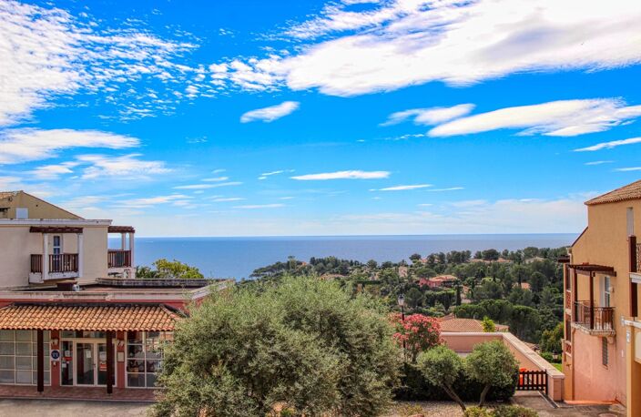 SAINT RAPHAEL 'CAP ESTEREL' | 2P 28M² | TERRASSE 10M² | VUE MER — photo 4