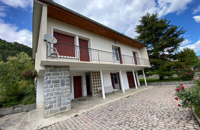 vente maison 215 000 € à proximité de Le Noyer (05500)