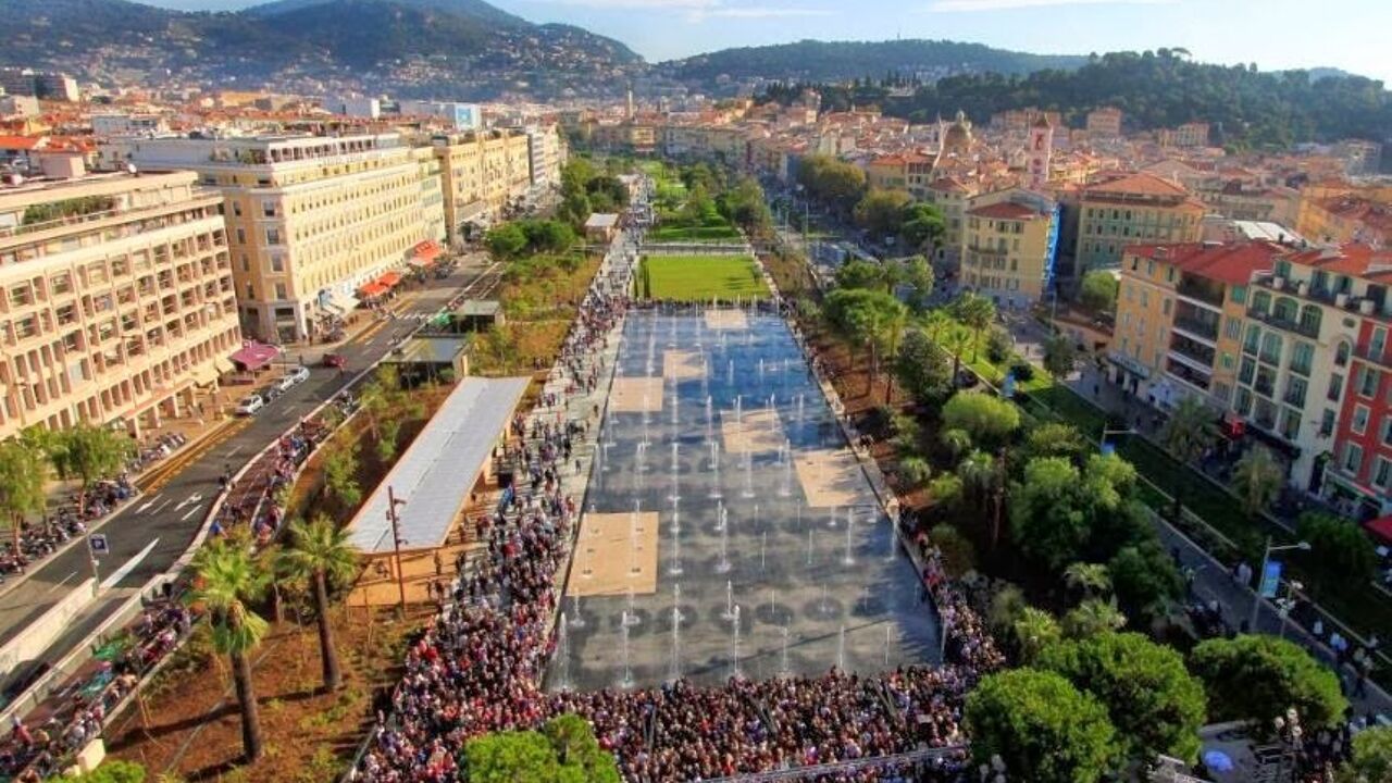 commerce  pièces 80 m2 à louer à Nice (06300)