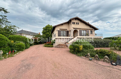location maison 970 € CC /mois à proximité de Saint-Priest-la-Roche (42590)