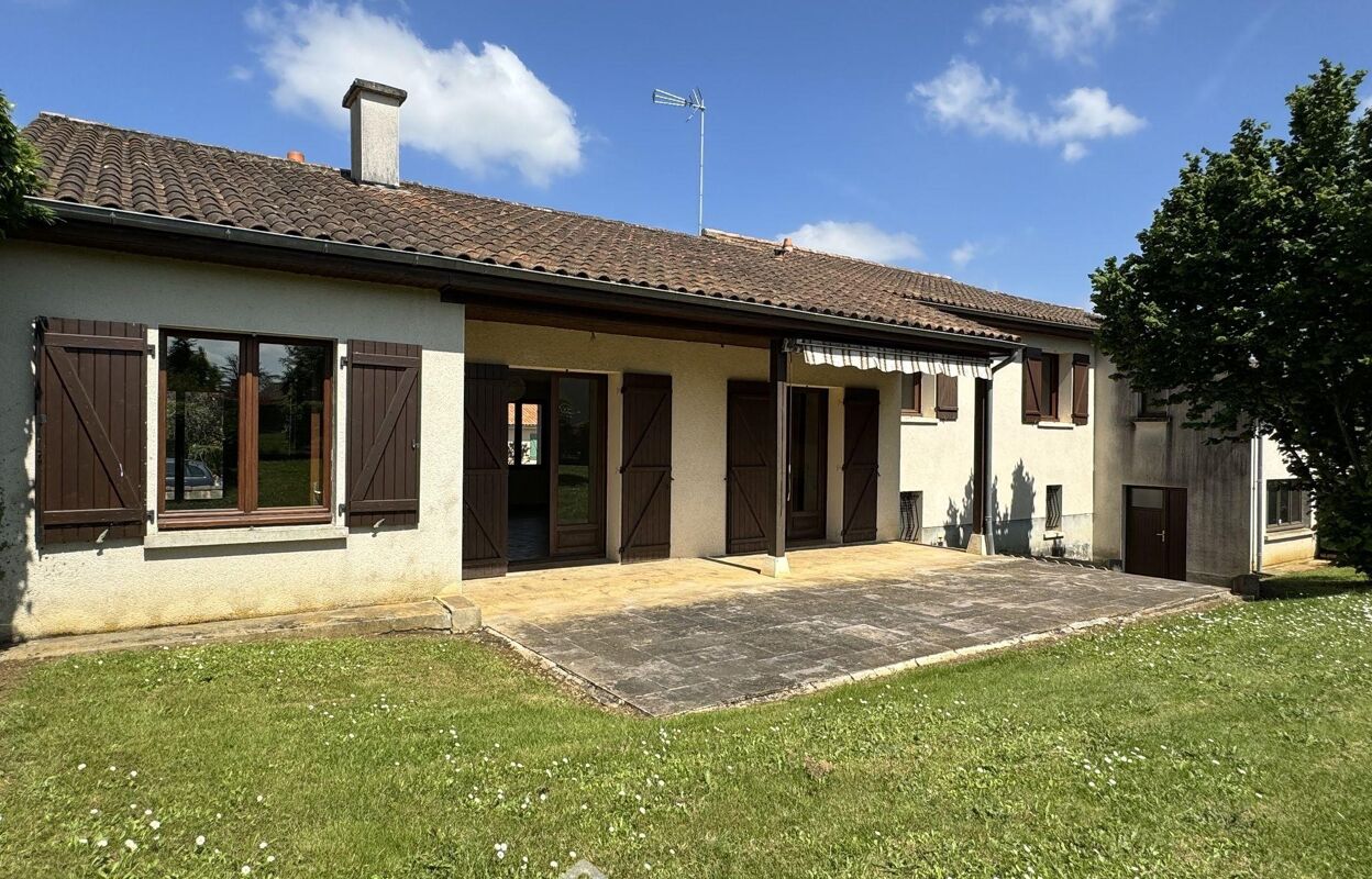 maison 5 pièces 101 m2 à vendre à Nouaillé-Maupertuis (86340)