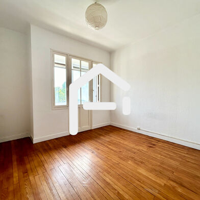 Maison 5 pièces 1620 €