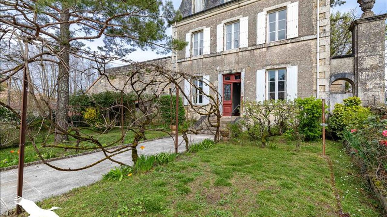 maison 7 pièces 170 m2 à vendre à Ruffec (16700)