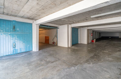 vente garage 34 500 € à proximité de Cassis (13260)